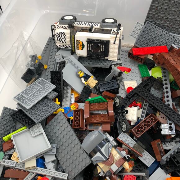 LEGO assorted bricks plates parts - 5lbs - gray brown black - Picture 8 of 8